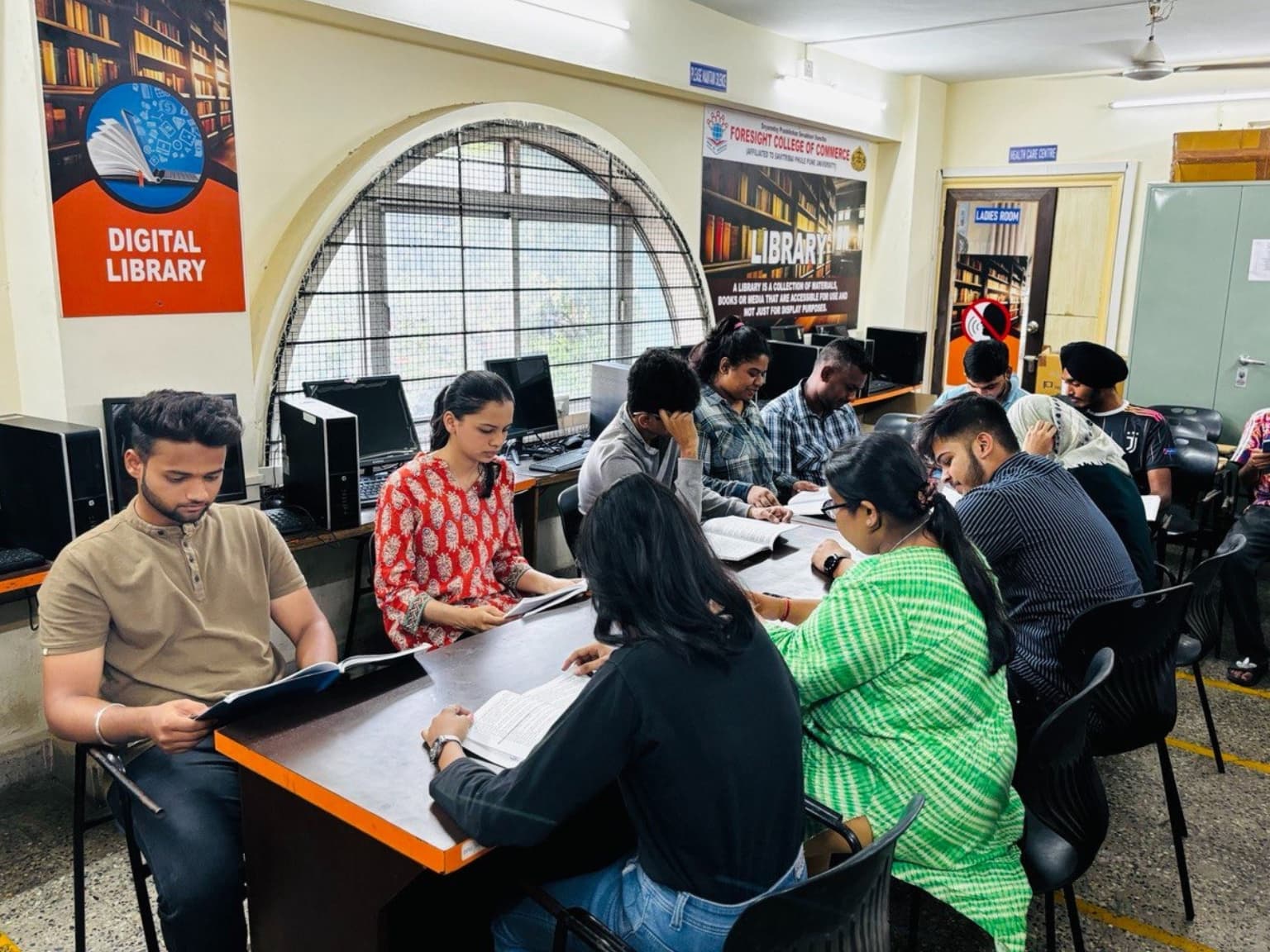 Students at the FCC Digital Library
