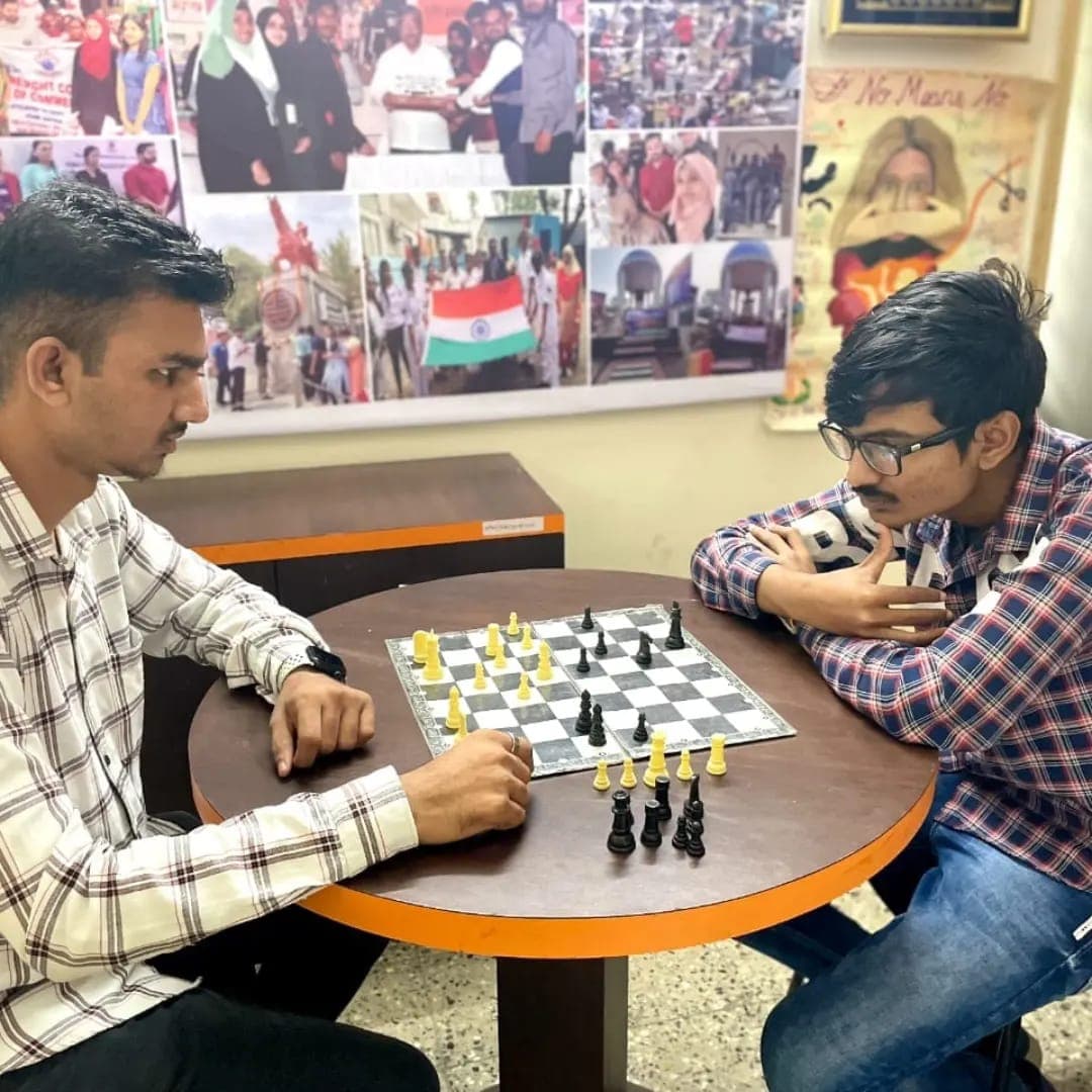 FCC students playing chess