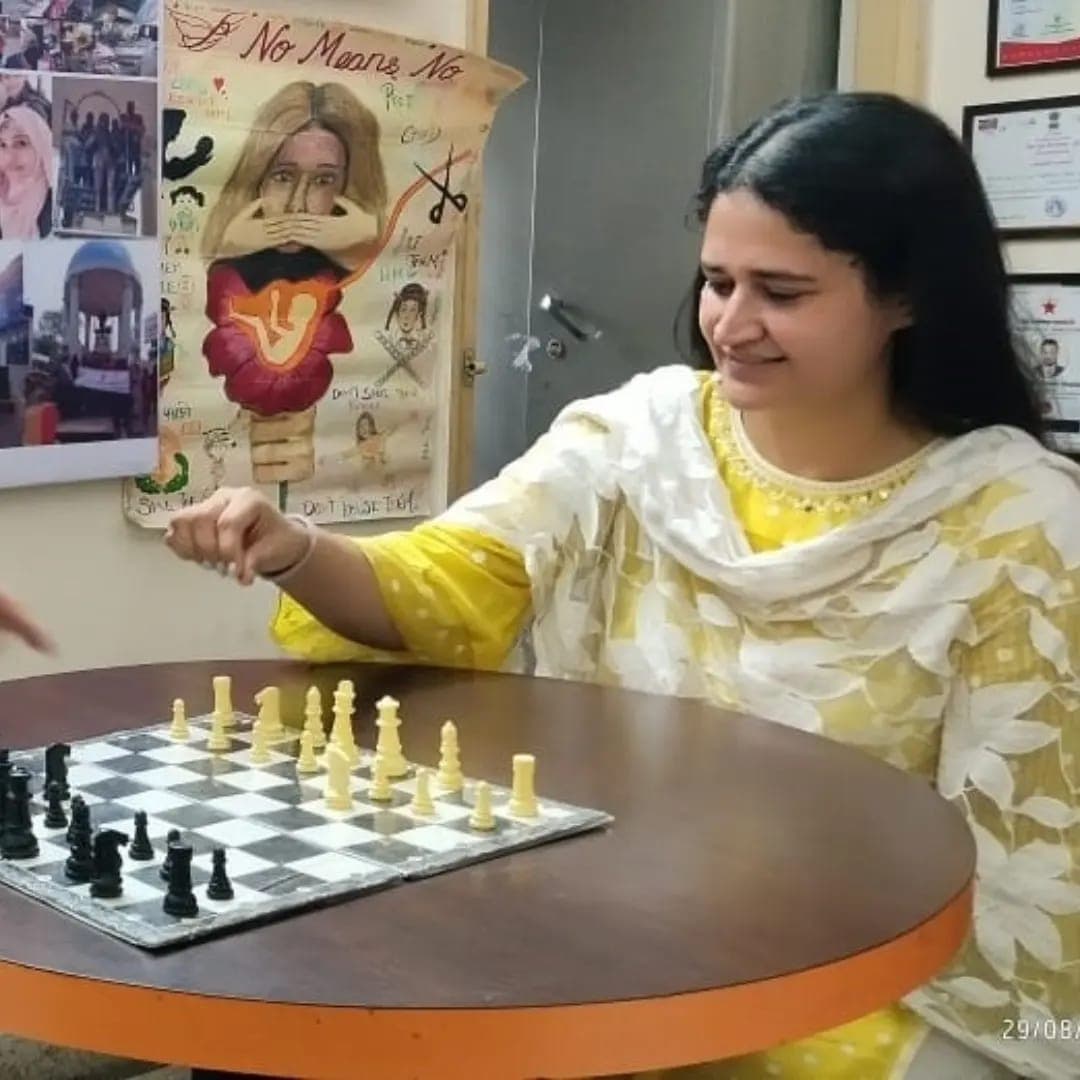 An inter-class chess match at FCC